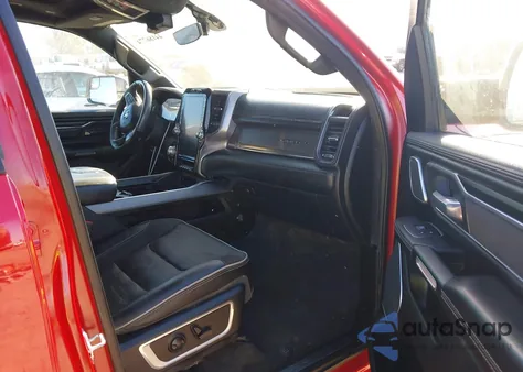 2023 Ram 1500 Laramie 4X4 5'7 Box z USA, uszkodzony, nr VIN 1C6SRFJT0PN675586